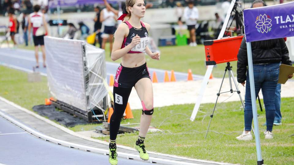 POR TERCERA VEZ ALEXIA BELTRÁN REPITE COMO MEDALLISTA NACIONAL EN EL ATLETISMO Y SOFTBOL 